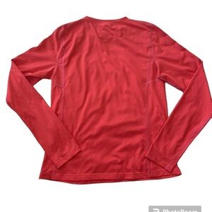 Arc’teryx red orange long sleeve polyester base layer shirt size small